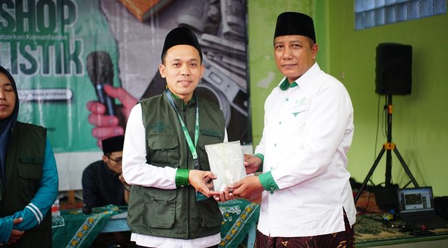 Delegasi LPTNU  saat mendapat apresiasi 