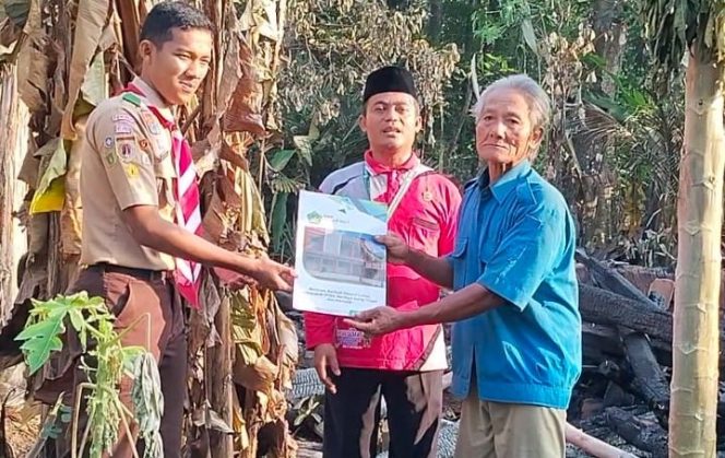 
					Penyerahan Donasi dari SMK Ma'arif NU Bener. Foto: Istimewa