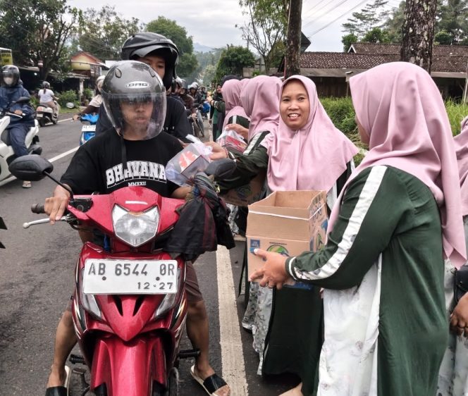 
					PAC Fatayat NU Loano Gelar Berbagi Takjil dan Buka Bersama