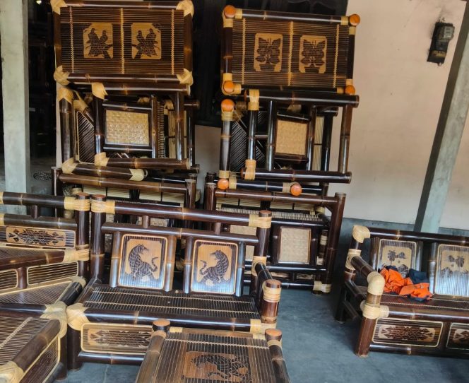 
					Kisah Pak Amir, Perintis Mebel Bambu Kalijambe yang Mengangkat Potensi Bambu Purworejo
