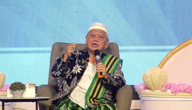 
					Kiai Chalwani Ingatkan Dampak Menyepelekan Guru dalam Haflah Akhirus Sanah ke-47 PP An-Nawawi Berjan