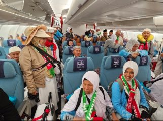 Ilustrasi Jamaah Haji saat pulang ke tanah air (dok. Kemenhaj)
