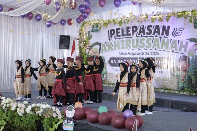
					RA Banatul Masyitoh Megulungkidul Luluskan 112 Siswa, Dapat Apresiasi dari Berbagai Tokoh