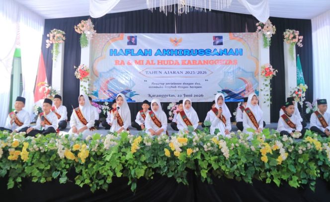
					Pelepasan Siswa, Khotmil Qur’an, dan Pentas Seni Meriahkan Akhirussanah RA-MI Al Huda Karanggetas